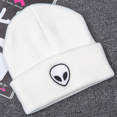 Extraterrestrial embroidery embroidery, street knitted hat, warm wool hat, men and women